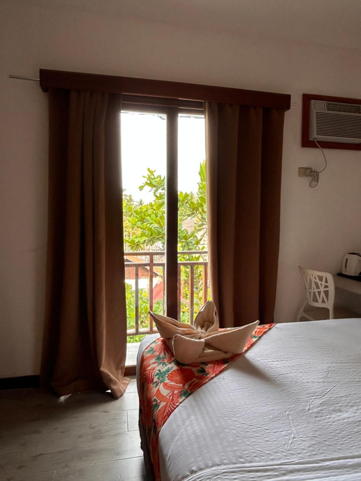 Puyo Suites Homestay General Luna  Ngoại thất bức ảnh